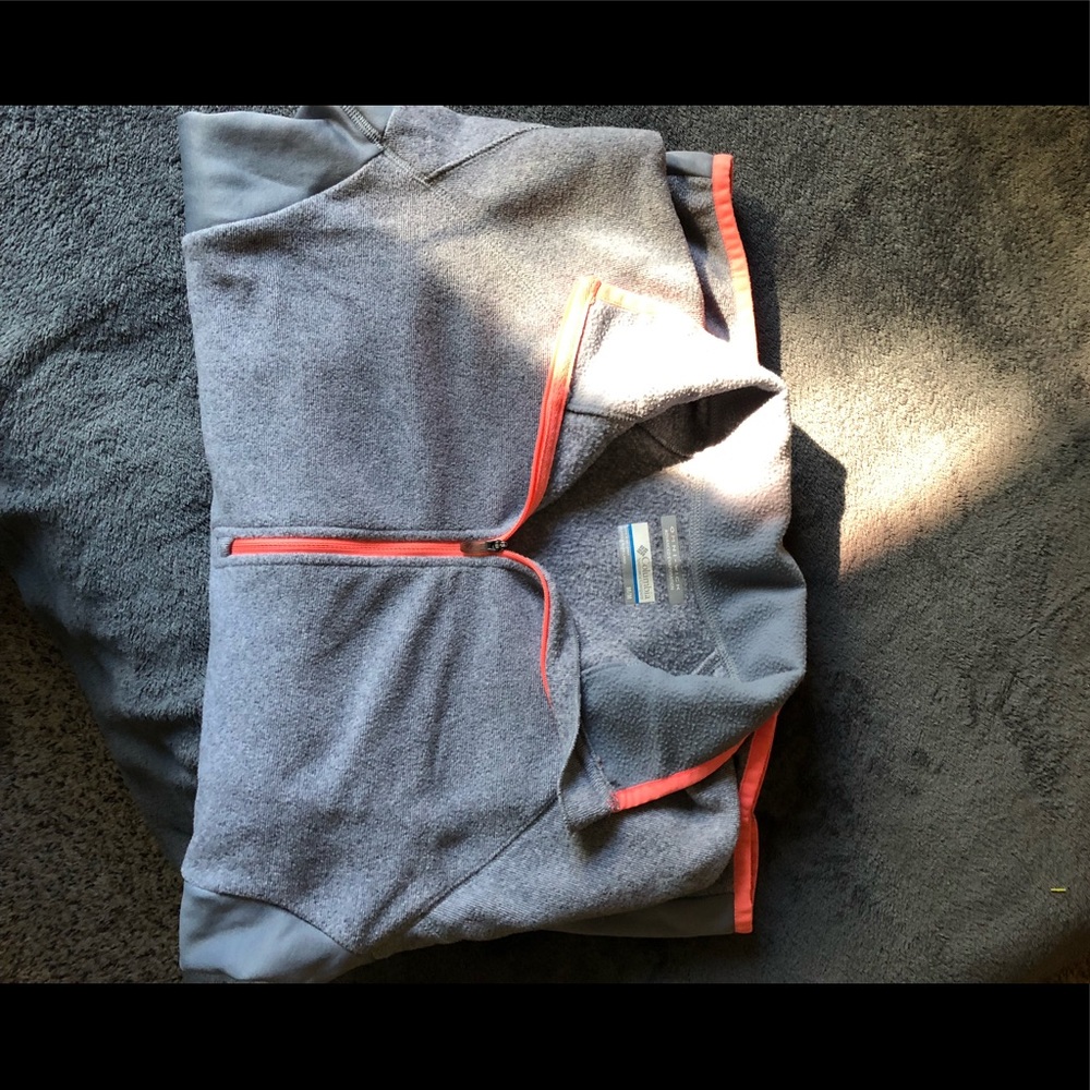 Columbia pullover